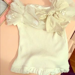 Girls Stunning off white Monna Lisa outfit